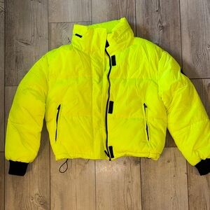 Steve Madden Stylish Bright Yellow Puffer Jacket Size Small